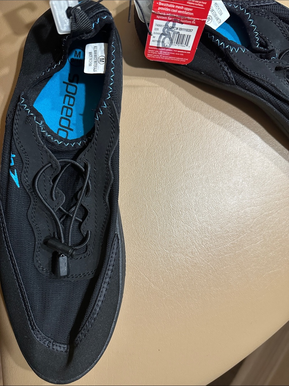 Speedo Men’s Black with Blue Insole Water Shoes -Size M/9-10 - Picture 3 of 6